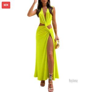 Avenue Women's Vibrant Green Maxi Dress